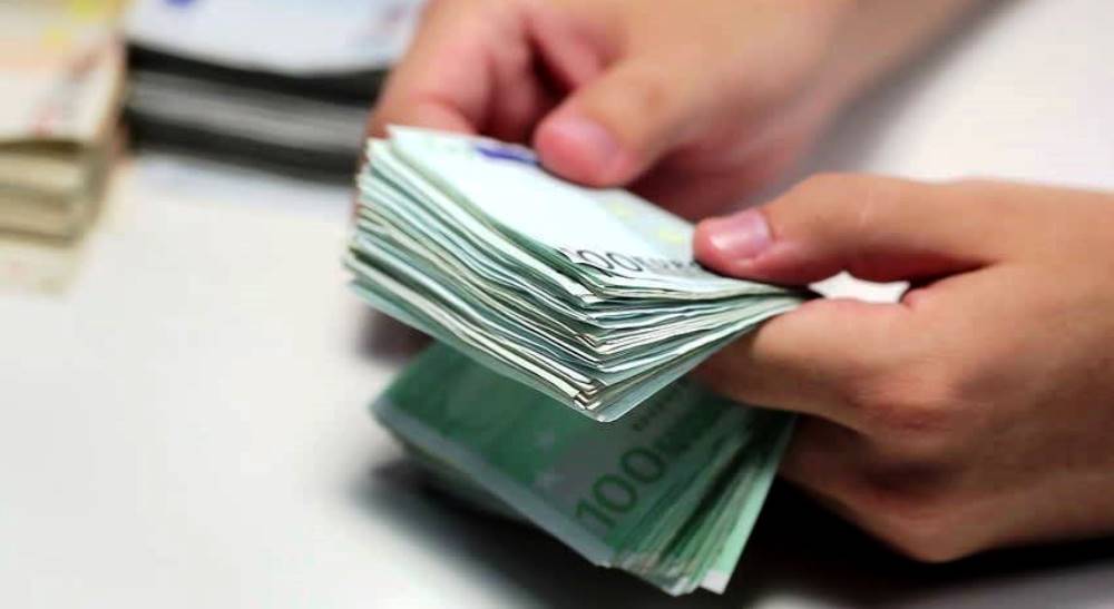 Anketa e OECD: 79 per qind e shqiptareve emigrojne per paga me te larta